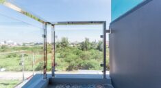 glass balustrades with frosted glass feature